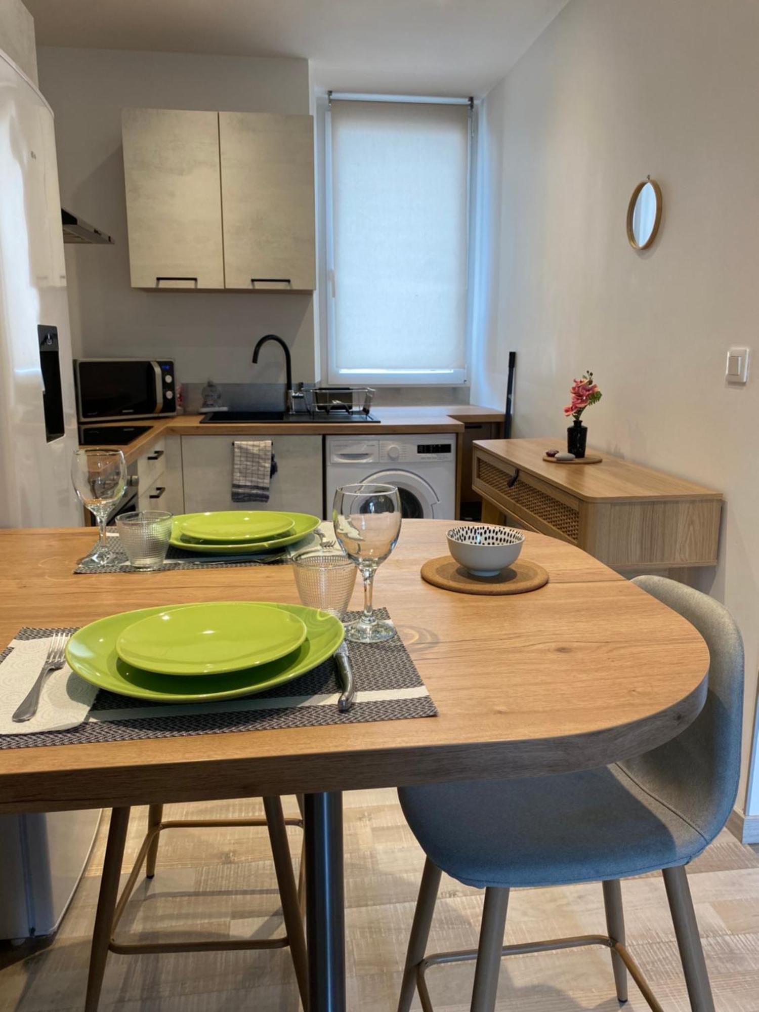 Verger - Parking Gratuit - Calme Apartment
