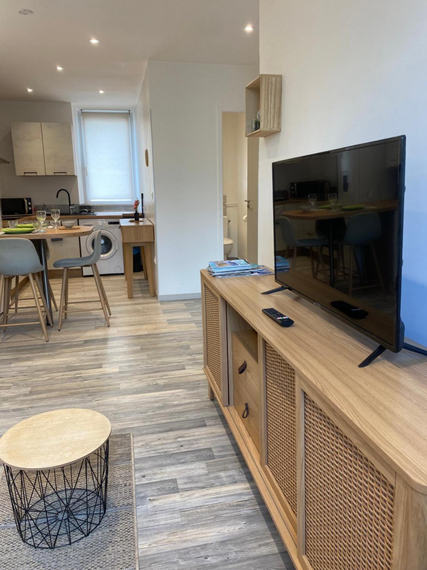 Apartment Verger - Parking Gratuit - Calme Chambéry