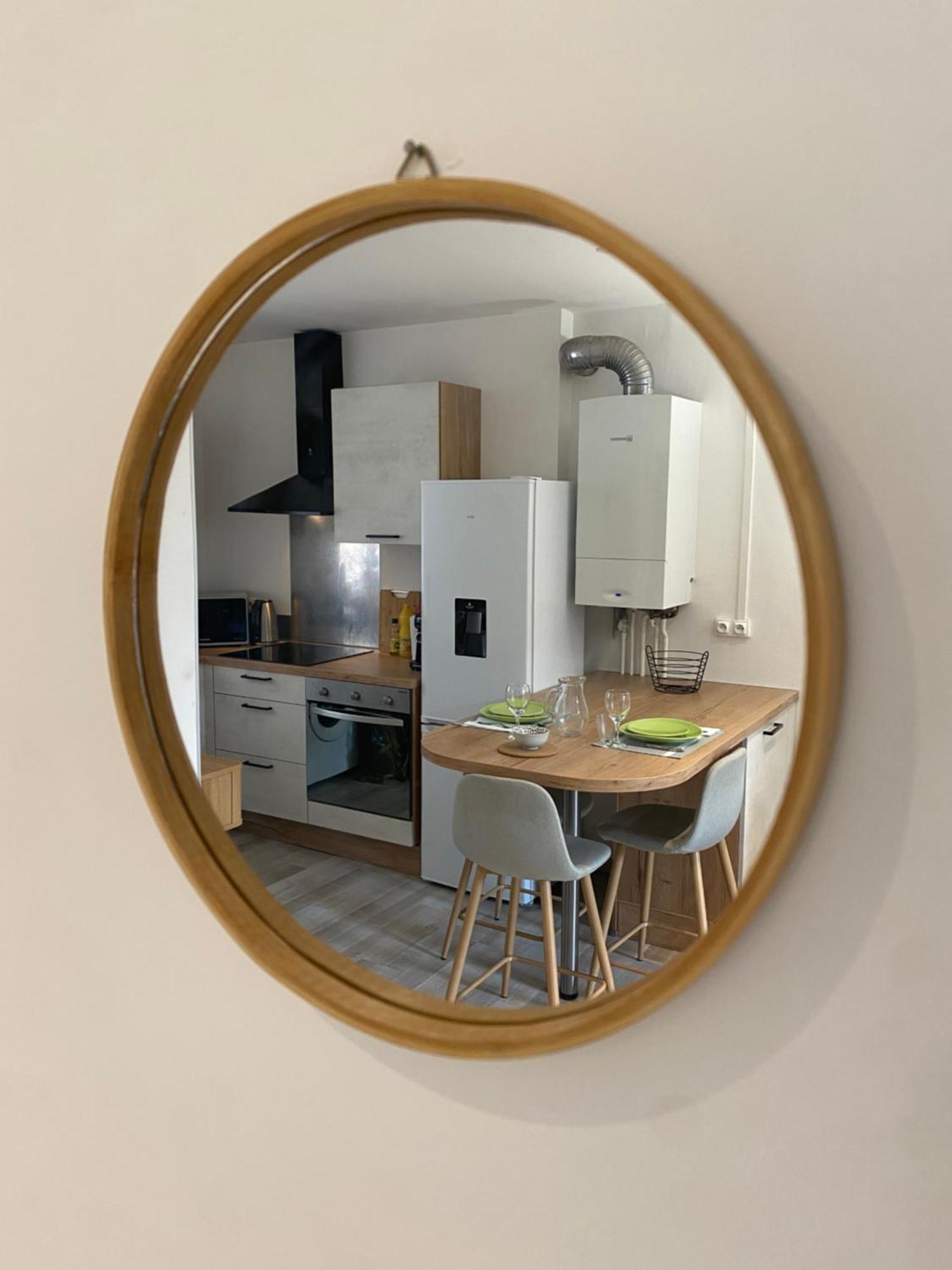 Verger - Parking Gratuit - Calme Apartment Chambéry